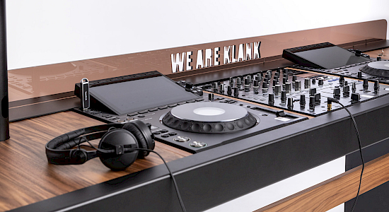 studio G1 x We Are Klank